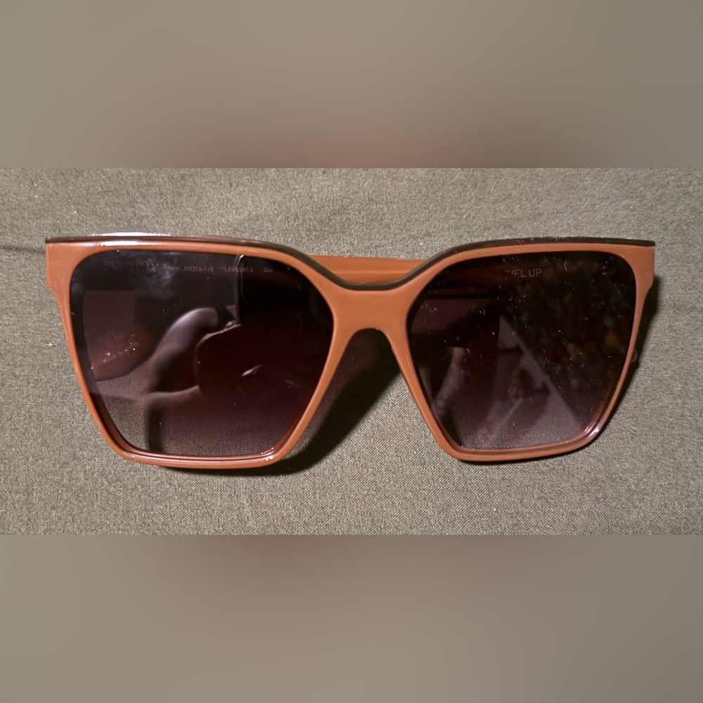 QUAY Brown Sunglasses